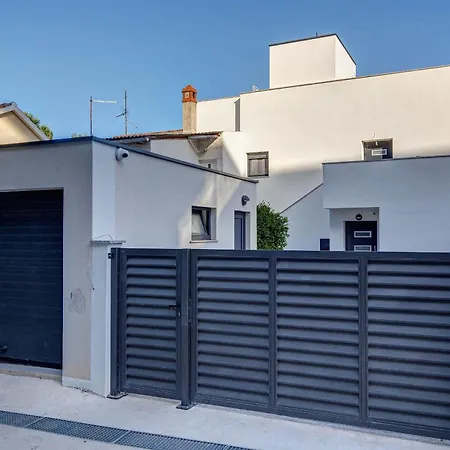 Miema With Jacuzzi アパート