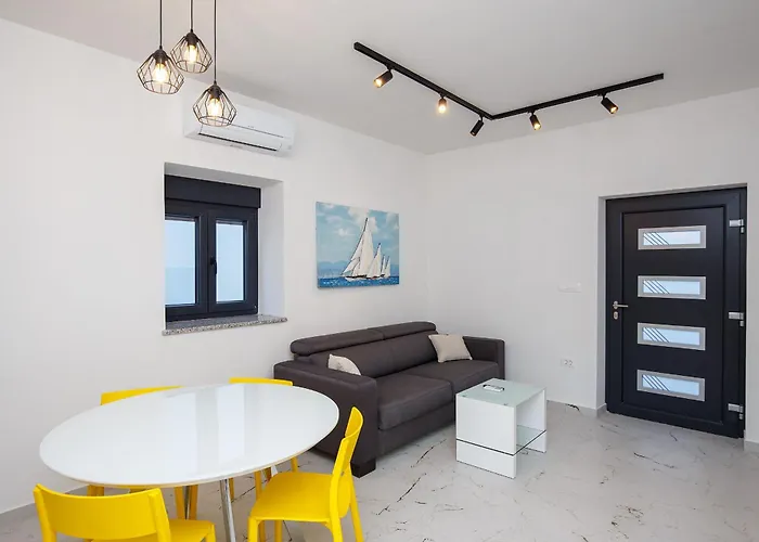 Miema With Jacuzzi Apartment Zadar